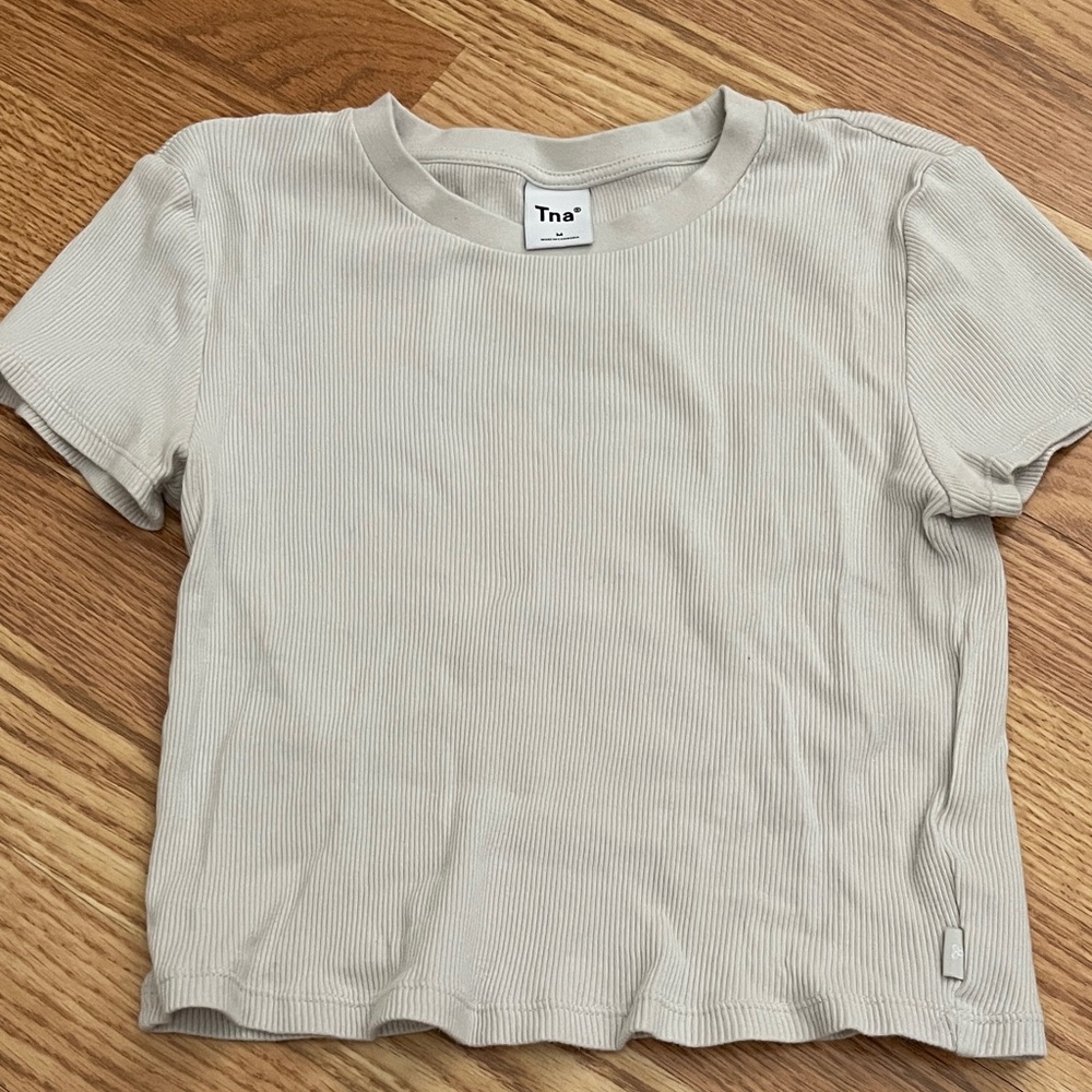 Aritzia TNA Light Beige Homestretch Rib Tune Waist T-Shirt